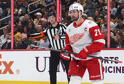 NHL: Detroit Red Wings at Pittsburgh Penguins