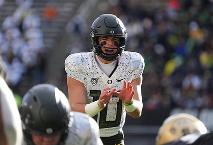 Nov 5, 2022; Boulder, Colorado, USA; Oregon Ducks quarterback Bo Nix (10) calls out for the ball in the third quarter against the Colorado Buffaloes at Folsom Field. Mandatory Credit: Ron Chenoy-USA TODAY Sports