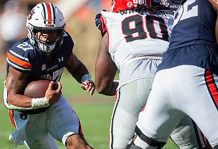 Auburn Tigers running back Jarquez Hunter (27) runs the ball as Auburn Tigers take on Georgia Bulldogs at Jordan-Hare Stadium in Auburn, Ala., on Saturday, Sept. 30, 2023. Georgia Bulldogs and Auburn Tigers are tied 10-10 at halftime.