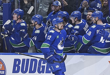 Filip Chytil scores in his Vancouver Canucks debut