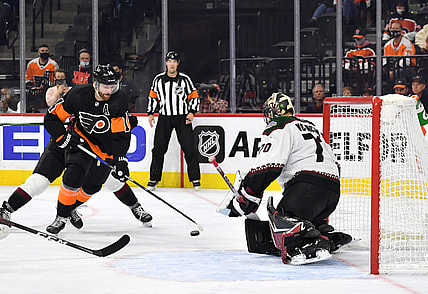 NHL: Arizona Coyotes at Philadelphia Flyers