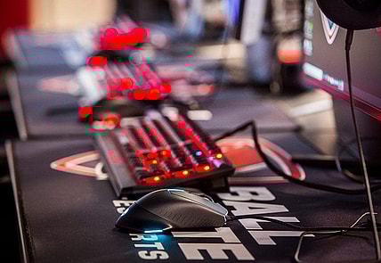 Former Late Show host David Letterman visits Ball State's Robert Bell building to help announce the establishment of the Rahal Letterman Lanigan Racing Scholarship. The scholarship will award $5,000 to two of the university's esports athletes each year until 2026. Two RLL drivers, Jack Harvey and Christian Lundgaard, participated in an INDYCAR-Motorsport challenge from the Ball State Esports Center during the event.

Lettermanesports 3