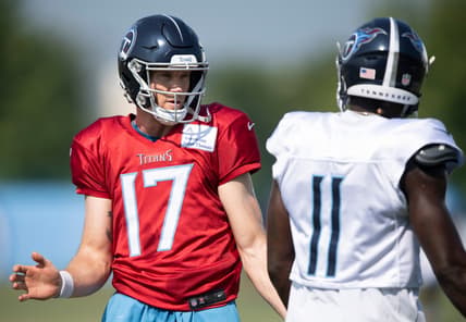 Tennessee-Titans-Ryan-Tannehill-A.J-Brown