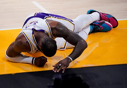 NBA injuries: LeBron James