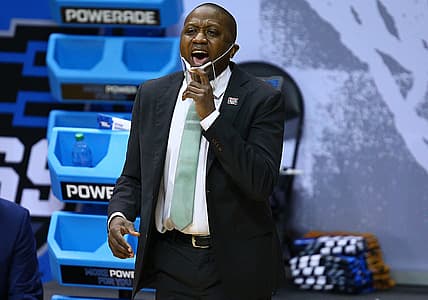 Mar 19, 2021; Bloomington, Indiana, USA; Cleveland State Vikings head coach Dennis Gates watches game action against the Houston Cougars during the second half in the first round of the 2021 NCAA Tournament at Simon Skjodt Assembly Hall. Mandatory Credit: Jordan Prather-USA TODAY Sports