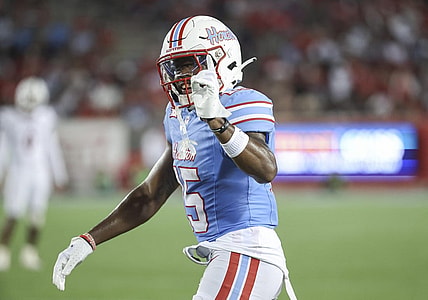 Sep 2, 2023; Houston, Texas, USA; Houston Cougars defensive back Malik Fleming (15) reacts after a play during the fourth quarter against the UTSA Roadrunners at TDECU Stadium. Mandatory Credit: Troy Taormina-USA TODAY Sports