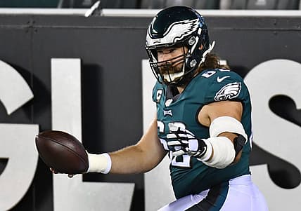 Philadelphia Eagles stars Darius Slay, Jason Kelce restructure contracts