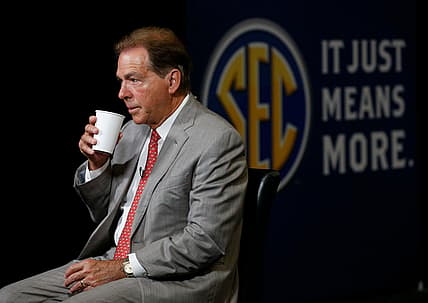 Alabama, Clemson lead college football preseason coaches poll