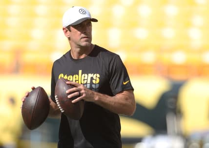 Pittsburgh Steelers quarterback Aaron Rodgers