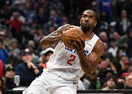 Mar 5, 2023; Los Angeles, California, USA; LA Clippers forward Kawhi Leonard (2) looks towards the basket against Memphis Grizzlies during fourth quarter at Crypto.com Arena. Mandatory Credit: Jonathan Hui-USA TODAY Sports