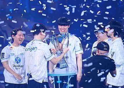 Nov 5, 2022; San Francisco, California, USA; DRX players surrounded by confetti as they hold up the Summoner's Cup Worlds 2022 trophy after winning the League of Legends World Championships against T1 at Chase Center. Mandatory Credit: Kelley L Cox-USA TODAY Sports