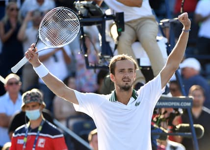 Aug 15, 2021; Toronto, Ontario, Canada;   Daniil Medvedev of Russia waves to fans after defeating Reilly Opelka of the United States in the finals of the National Bank Open at Aviva Centre. Mandatory Credit: Dan Hamilton-USA TODAY Sports