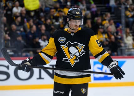 NHL: Global Series-Nashville Predators at Pittsburgh Penguins, montreal canadiens waiver target tomasino