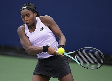 Oct 13, 2022; San Diego, California, US;  Coco Gauff of the United States hits the ball against Bianca Andreescu of Canada during the San Diego Open at Barnes Tennis Center. Mandatory Credit: Ray Acevedo-USA TODAY Sports