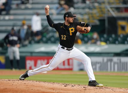 5Mar 6, 2021; Bradenton, Florida, USA;  Pittsburgh Pirates relief pitcher Geoff Hartlieb (32) pitches the fourth inning during spring training at LECOM Park. Mandatory Credit: Nathan Ray Seebeck-USA TODAY Sports