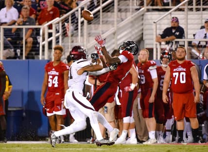 FAU receiver Kalib Woods