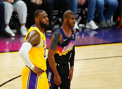 Magic Johnson says Chris Paul should join Los Angeles Lakers
