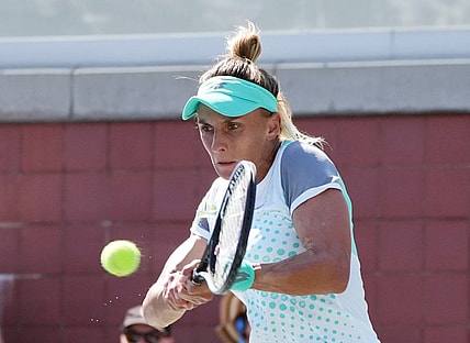 Aug 30, 2022; Flushing, NY, USA; Lesia Tsurenko of Ukraine hits a shot against Paula Badosa of Spain on day two of the 2022 U.S. Open tennis tournament at USTA Billie Jean King National Tennis Center. Mandatory Credit: Jerry Lai-USA TODAY Sports