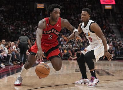 Nov 16, 2022; Toronto, Ontario, CAN; Toronto Raptors forward O.G. Anunoby (3) drives to the net past Miami Heat guard Kyle Lowry (7) during the second half at Scotiabank Arena. Mandatory Credit: John E. Sokolowski-USA TODAY Sports