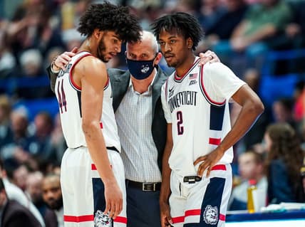 Jan 22, 2023; Hartford, Connecticut, USA; UConn Huskies head coach Dan Hurley talks to guard Tristen Newton (2) and guard Andre Jackson Jr. (44) from the sideline as they take on the Butler Bulldogs at XL Center. Mandatory Credit: David Butler II-USA TODAY Sports