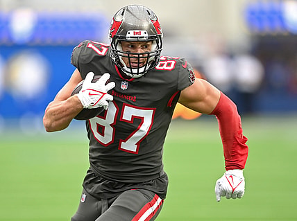 Sep 26, 2021; Inglewood, California, USA;  Tampa Bay Buccaneers tight end Rob Gronkowski (87) completes a pass play and runs for a first down in the first half of the game against the Los Angeles Rams at SoFi Stadium. Mandatory Credit: Jayne Kamin-Oncea-USA TODAY Sports
