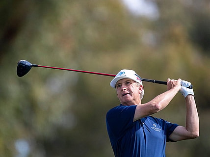 David Toms hits his drive shot on 18 during the final round of the Galleri Classic in Rancho Mirage, Calif., Sunday, March 26, 2023.