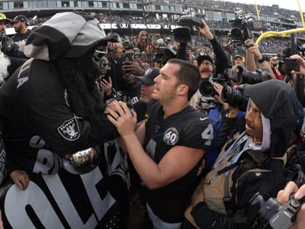 Derek Carr Raiders final home game