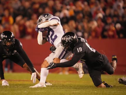 Iowa State defensive back Jeremiah Cooper (19) tackles Kansas State running back Deuce Vaughn (22) during a NCAA college football game at Jack Trice Stadium in Ames, Iowa, on Saturday, Oct. 8, 2022.

Iowastatevskansasstatefb 20221008 Bh