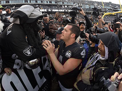 Derek Carr Raiders final home game