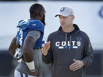 Indianapolis Colts defensive coordinator Matt Eberflus talks with linebacker Darius Leonard (53) during the Colts training camp at Grand Park in Westfield on Monday, August 6, 2018.

Indianapolis Colts Training Camp At Grand Park In Westfield