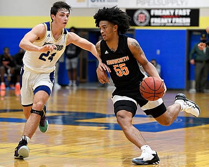 (File Photo) Illinois freshman Skyy Clark (55) could hold the key to Illinois' fortunes this season.