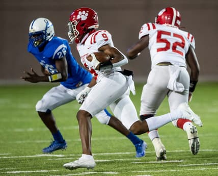 Eufaula's Rodarius Thomas (9) runs the ball at Cramton Bowl in Montgomery, Ala., on Friday, Oct. 23, 2020. Eufaula leads Lanier 28-0 at halftime.