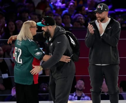 Travis-Kelce-Jason-Kelce-Super-Bowl-LVII