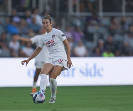 Aug 5, 2022; Louisville, Kentucky, USA;  Washington Spirit midfielder Dorian Bailey (19) passes the ball during the first half against Racing Louisville FC at Lynn Family Stadium. Mandatory Credit: EM Dash-USA TODAY Sports
