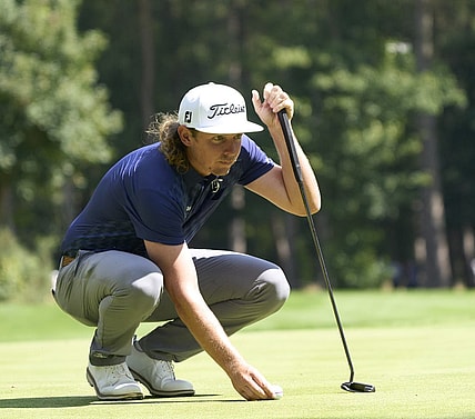 Jul 7, 2023; Hertfordshire, ENG;     Cameron Smith (AUS) on the third green during the first round of the LIV Golf London golf tournament at Centurion Club. Mandatory Credit: Peter van den Berg-USA TODAY Sports