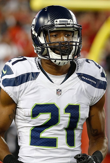 Caption: Nov 27, 2016; Tampa, FL, USA; Seattle Seahawks cornerback DeAndre Elliott (21) during the second half at Raymond James Stadium. Tampa Bay Buccaneers defeated the Seattle Seahawks 14-5. Mandatory Credit: Kim Klement-USA TODAY Sports