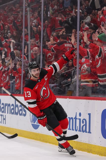 NHL: Nashville Predators at New Jersey Devils