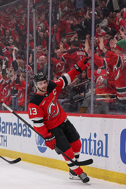 NHL: Nashville Predators at New Jersey Devils