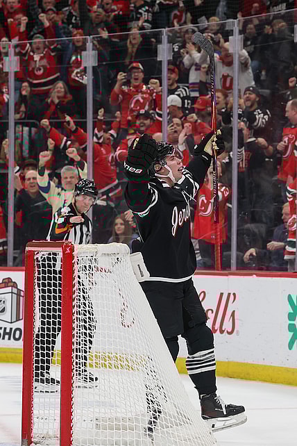 NHL: St. Louis Blues at New Jersey Devils