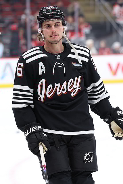 NHL: Carolina Hurricanes at New Jersey Devils