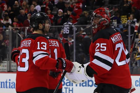 NHL: Pittsburgh Penguins at New Jersey Devils