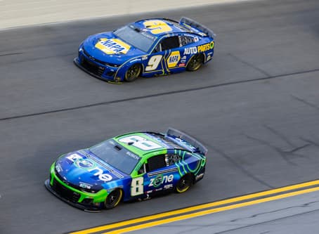 Chase Elliott, Kyle Larson