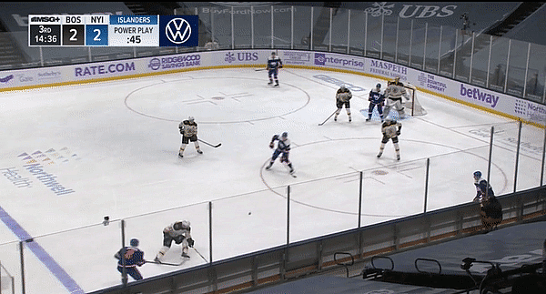 Mathew Barzal Scores