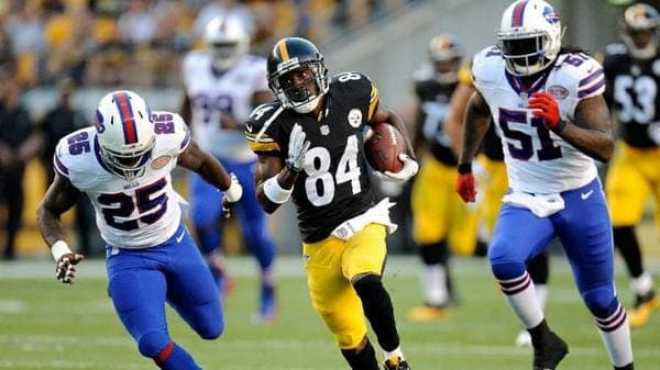 The Steelers first-team offense looks darn good.