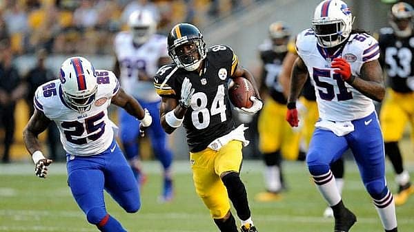 The Steelers first-team offense looks darn good. 