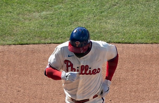 MLB free agents: Didi Gregorius hits home run against the Marlins