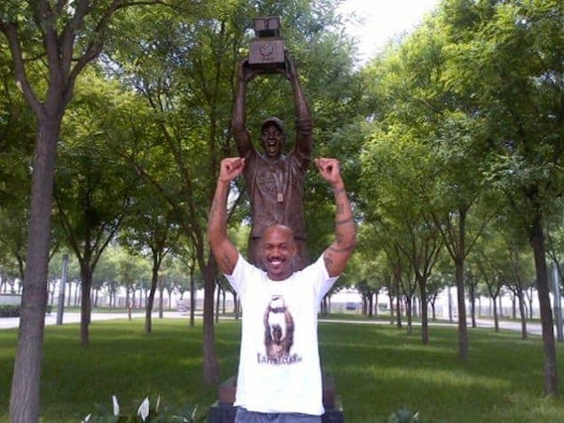 Courtesy of Deadspin. 