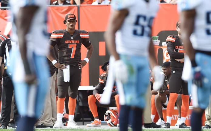 Hue Jackson isn't committing to DeShone Kizer