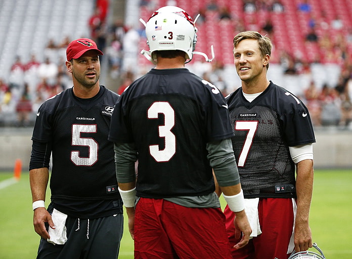 Cardinals quarterbacks Carson Palmer and Blaine Gabbert