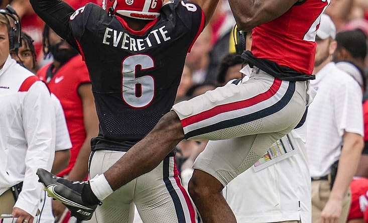 Apr 16, 2022; Athens, Georgia, USA; Georgia Bulldogs wide receiver De   Nylon Morrissette (23) tries to make a catch against defensive back Daylen Everette (6) during the Georgia Bulldogs Spring Game at Sanford Stadium. Mandatory Credit: Dale Zanine-USA TODAY Sports